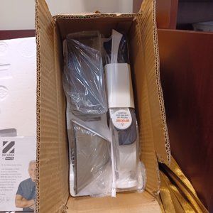 NEW in BOX  ZAKARIAN by DASH   Safe Slice Mandolin